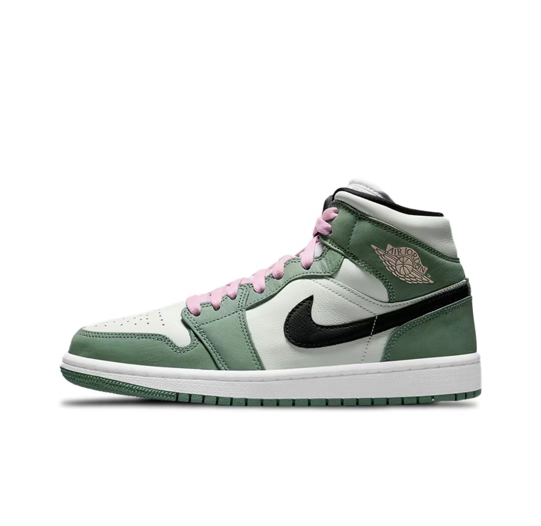 3e55b4018821ee2eabb9129138974f6c Air Jordan 1 Mid SE "Dutch Green" CZ0774-300 - Image 1