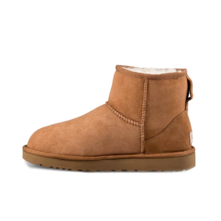 f8e12efb4e2abf224e73f9ee9974e9dc UGG Men's Classic Mini Boot Chestnut - Image 1
